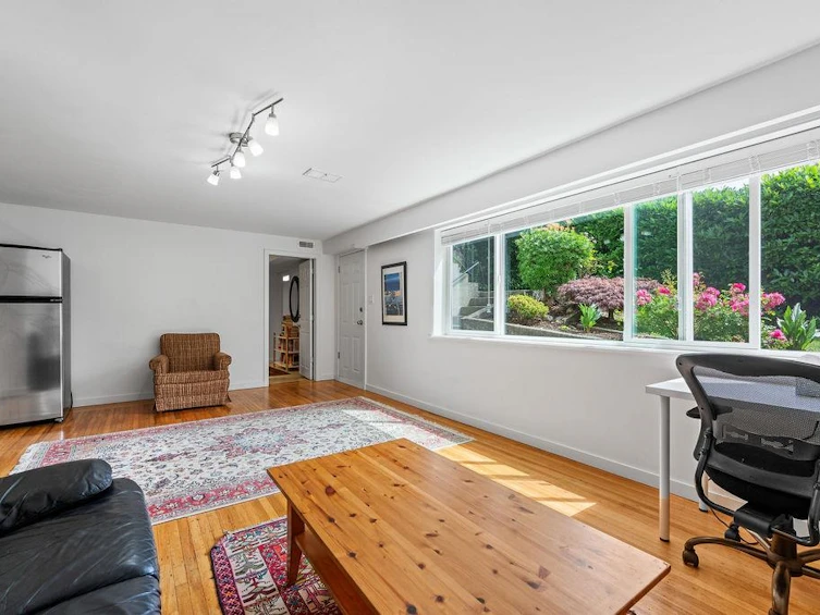 535 Holdom Avenue, Burnaby, BC, V5B 3V3 - 28