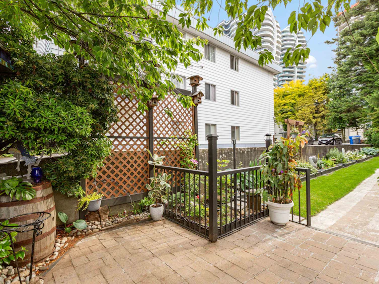 204-1458 Blackwood Street, Surrey, BC, V4B 3V4 - 30