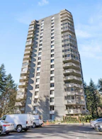 2006 2024 Fullerton Avenue