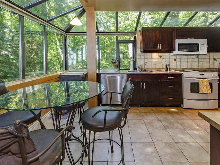 2440 Queens Avenue, West Vancouver, BC, V7V 2Y6 - 9
