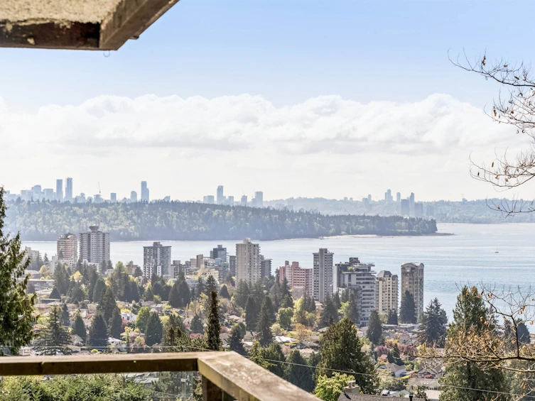 2440 Queens Avenue, West Vancouver, BC, V7V 2Y6 - 39