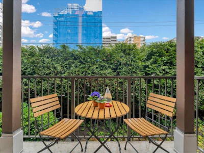207-1655 Nelson Street - 3