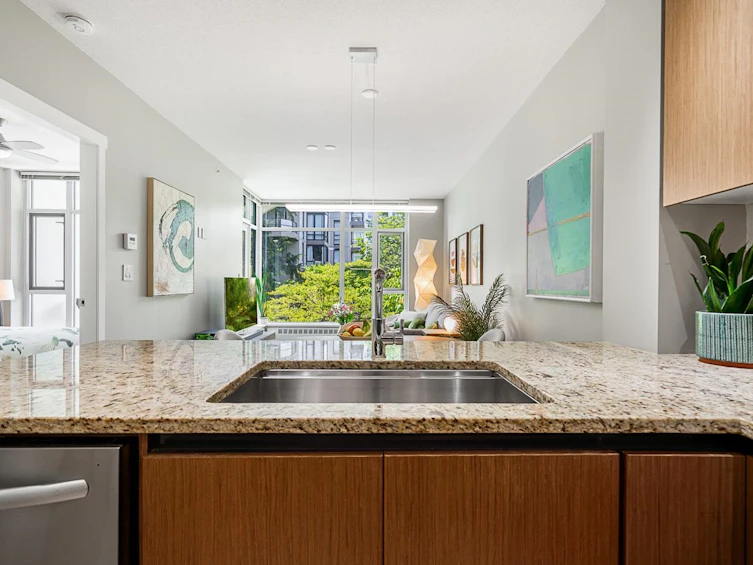 202-135 W 2nd Street, North Vancouver, BC, V7M 0C5 - 4