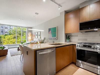 202-135 W 2nd Street - 2