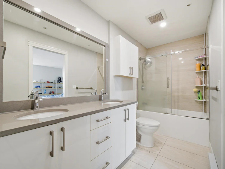 195-8333 Jones Road, Richmond, BC, V6Y 3W9 - 8