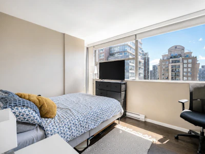 1803-999 Seymour Street - 3