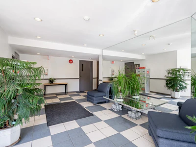 #212-4758 53 Street - 3