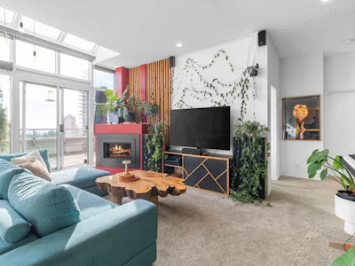 2401-6055 Nelson Avenue - 3