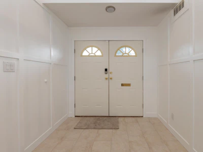 5444 Manor Street - 5