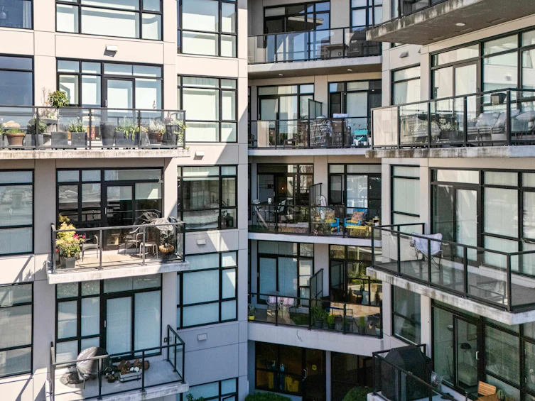 305-105 W 2nd Street, North Vancouver, BC, V7M 0E3 - 28
