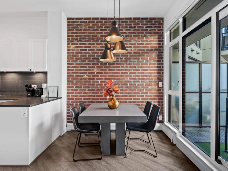 305-105 W 2nd Street, North Vancouver, BC, V7M 0E3 - 19