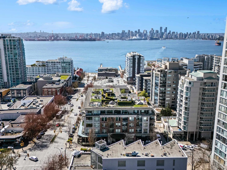 305-105 W 2nd Street, North Vancouver, BC, V7M 0E3 - 33
