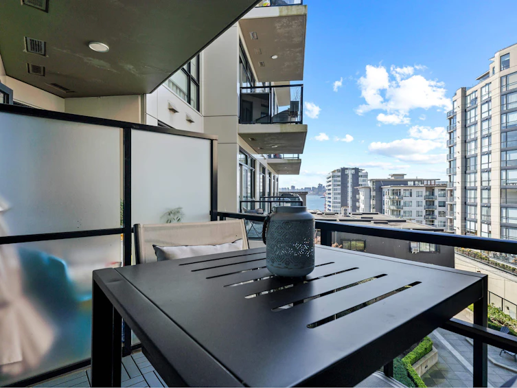 305-105 W 2nd Street, North Vancouver, BC, V7M 0E3 - 15