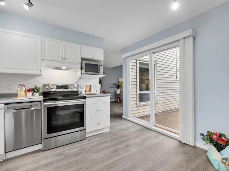 6226 E Greenside Drive, Surrey, BC, V3S 5M8 - 10