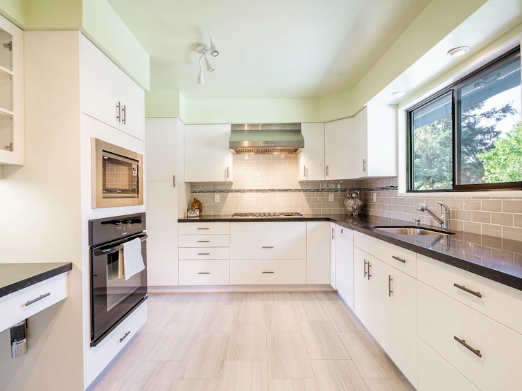 1626 Oughton Drive, Port Coquitlam, BC, V3C 1H7 - 9