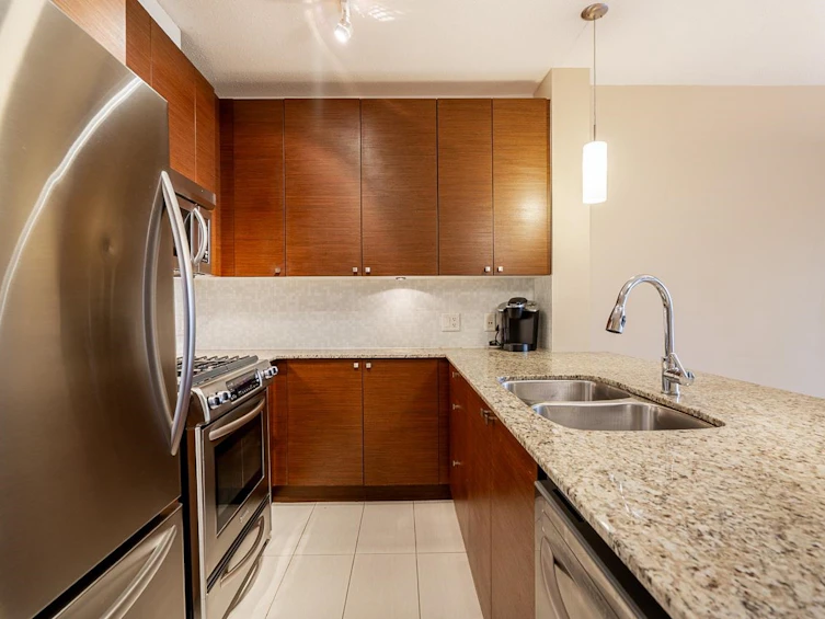 1701-400 Capilano Road, Port Moody, BC, V3H 0E1 - 10