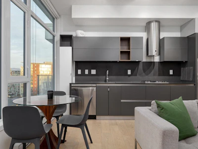 601-133 E 8th Avenue - 2
