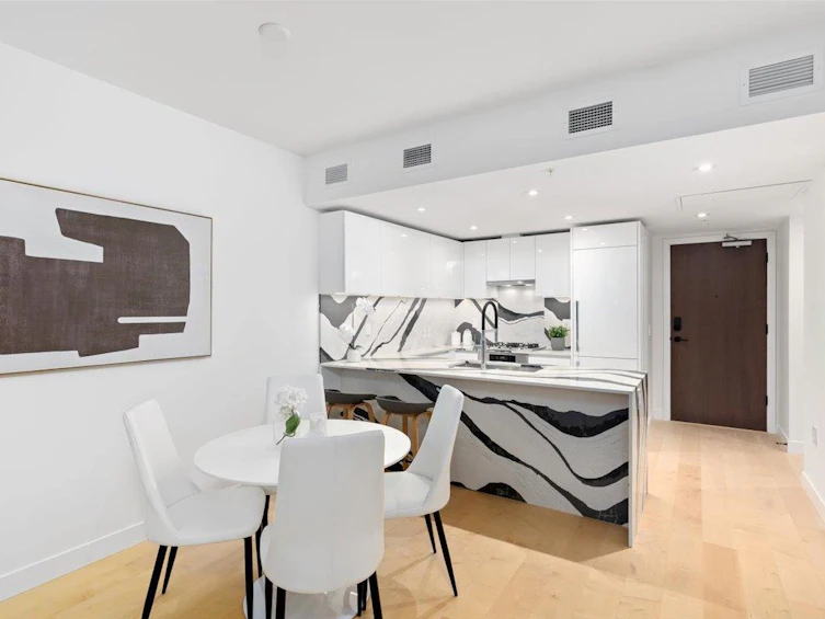 1004-135 E 13th Street, North Vancouver, BC, V7L 0J8 - 11