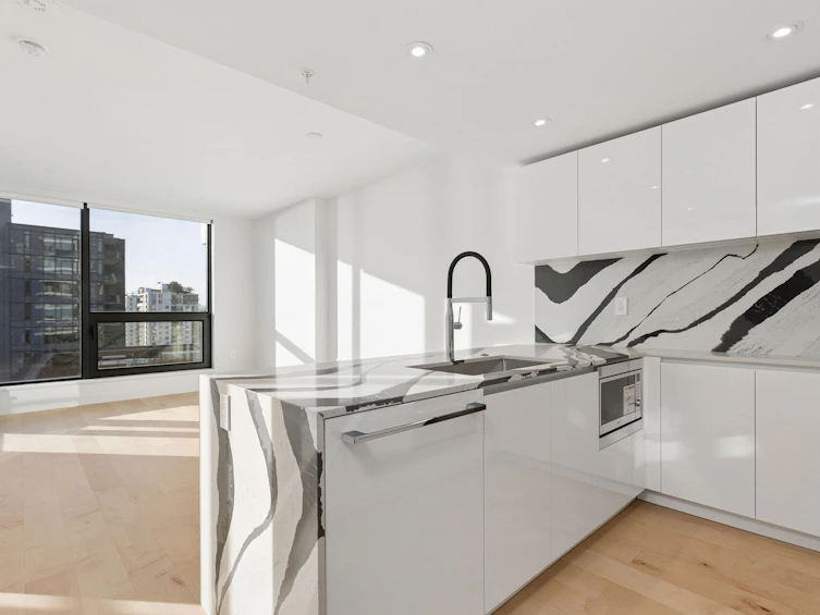 1004-135 E 13th Street, North Vancouver, BC, V7L 0J8 - 10