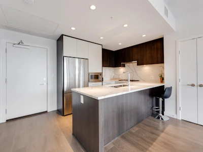 2603-567 Clarke Road - 2