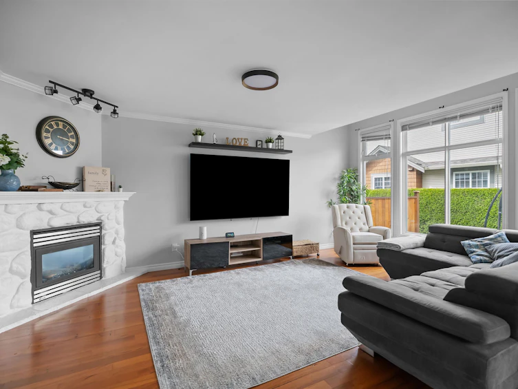 10-7475 Garnet Drive, Chilliwack, BC, V2R 5W7 - 2