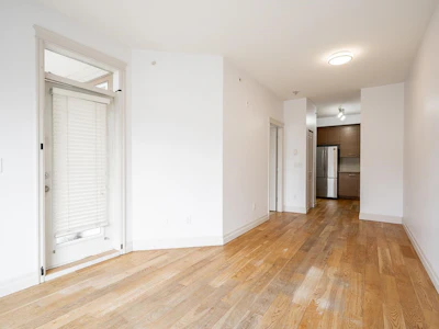 414-2343 Atkins Avenue - 5