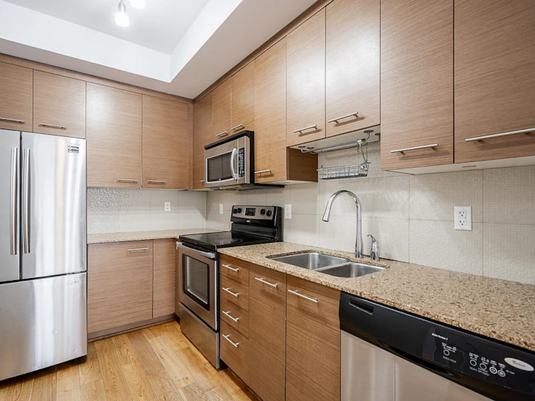 414-2343 Atkins Avenue, Port Coquitlam, BC, V3C 1Y7 - 6