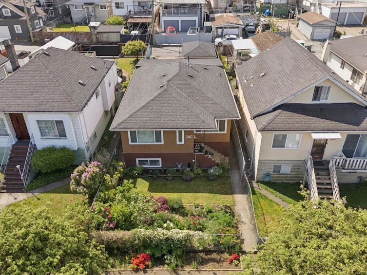 2248 Mannering Avenue, Vancouver, BC, V5N 3C4 - 33