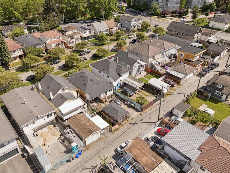2248 Mannering Avenue, Vancouver, BC, V5N 3C4 - 29