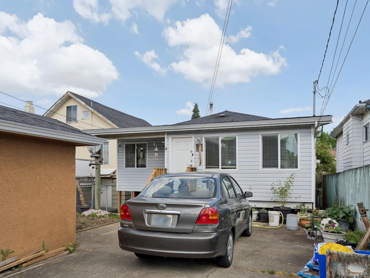 2248 Mannering Avenue, Vancouver, BC, V5N 3C4 - 24