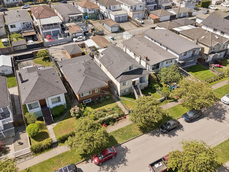 2248 Mannering Avenue, Vancouver, BC, V5N 3C4 - 32