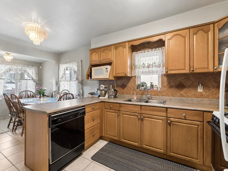 2248 Mannering Avenue, Vancouver, BC, V5N 3C4 - 12