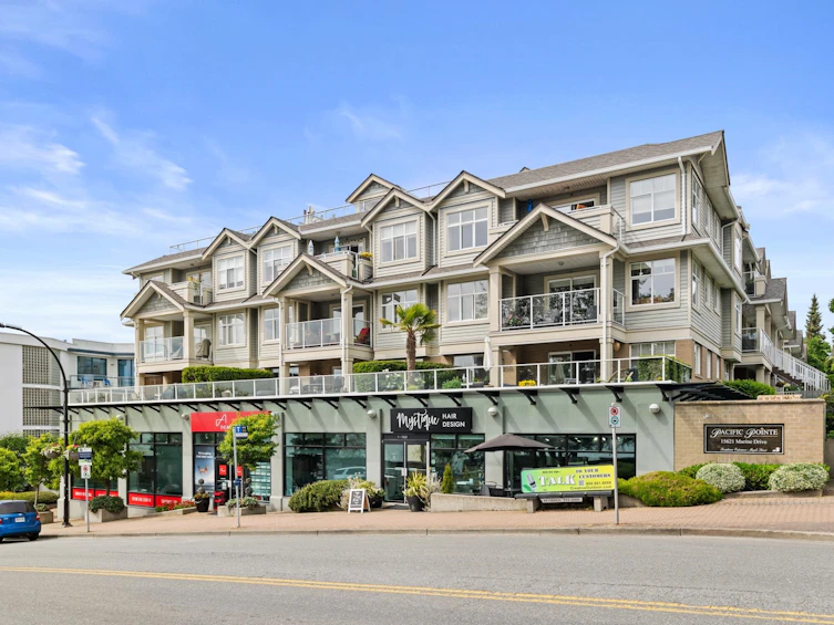 212-15621 Marine Drive, Surrey, BC, V4B 1E1