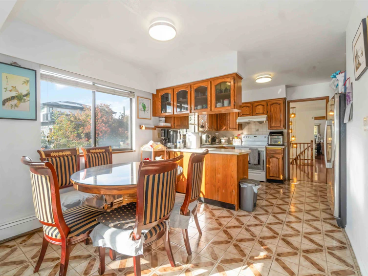 5820 Earles Street, Vancouver, BC, V5R 3S6 - 14