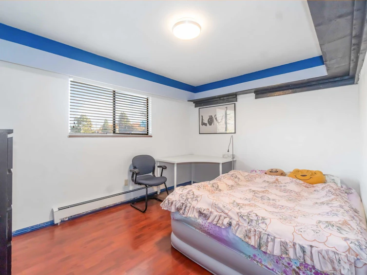 5820 Earles Street, Vancouver, BC, V5R 3S6 - 16