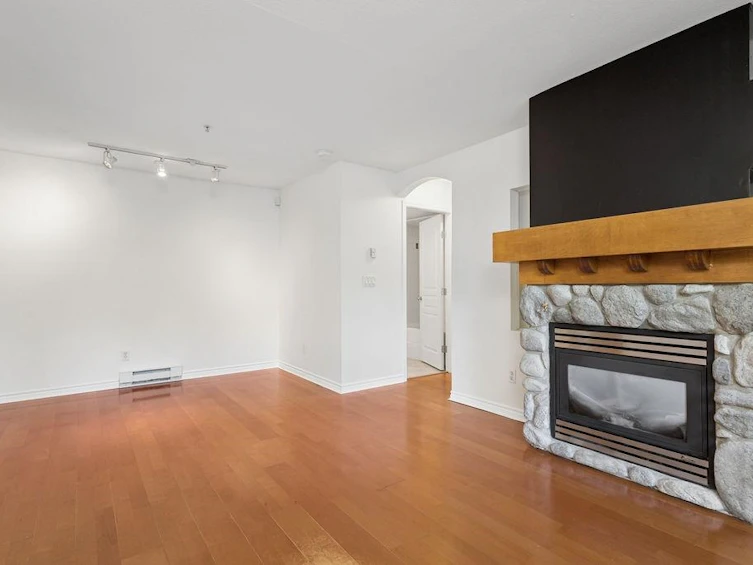 993 Lynn Valley Road, North Vancouver, BC, V7J 1Z6 - 8