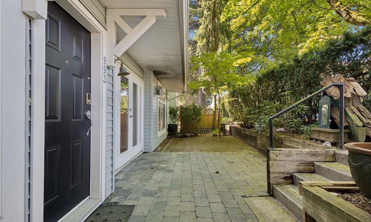 993 Lynn Valley Road