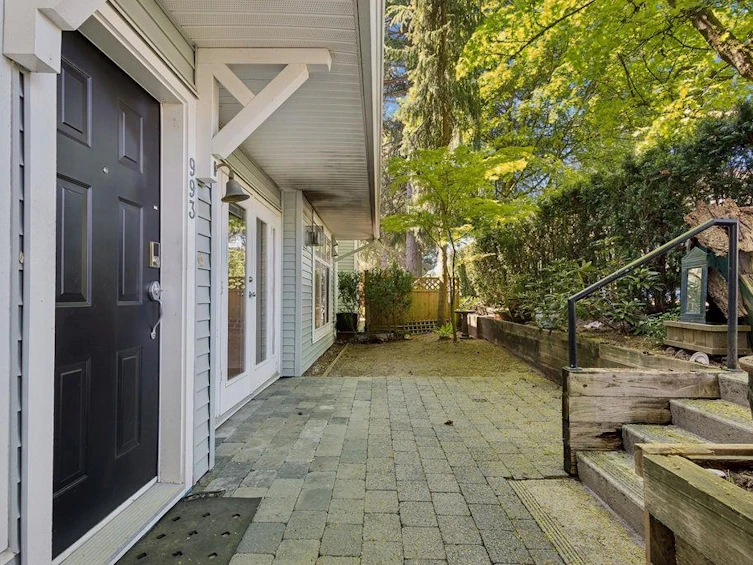 993 Lynn Valley Road, North Vancouver, BC, V7J 1Z6