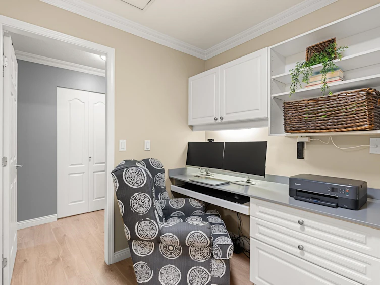 404-15220 Guildford Drive, Surrey, BC, V3R 0Y6 - 22