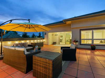 404-15220 Guildford Drive - 4