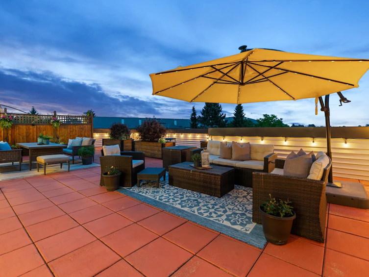 404-15220 Guildford Drive, Surrey, BC, V3R 0Y6 - 2