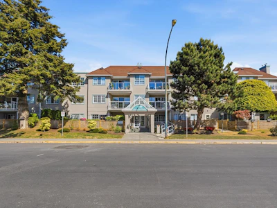 102-1140 55 Street - 3