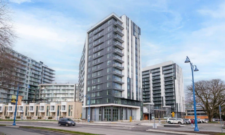 904-6808 Minoru Boulevard