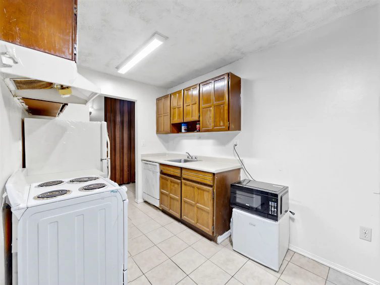 111-588 E 5 Street, Vancouver, BC, V5T 4H6 - 14