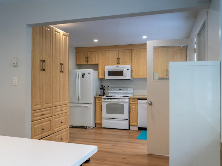 356 W Queens Road, North Vancouver, BC, V7N 2K5 - 4