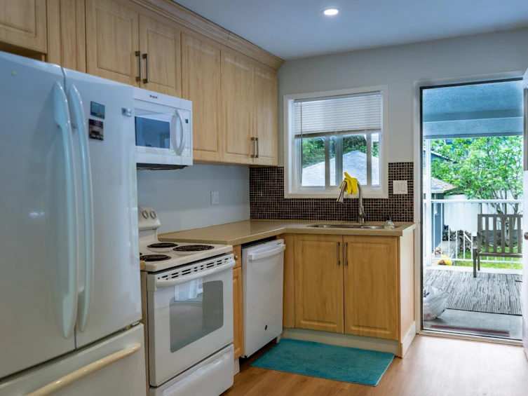 356 W Queens Road, North Vancouver, BC, V7N 2K5 - 5