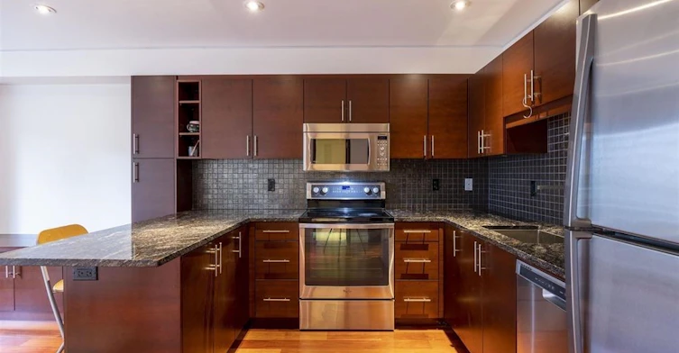 44xx W 7th Avenue, Vancouver, BC, V6R 1X1