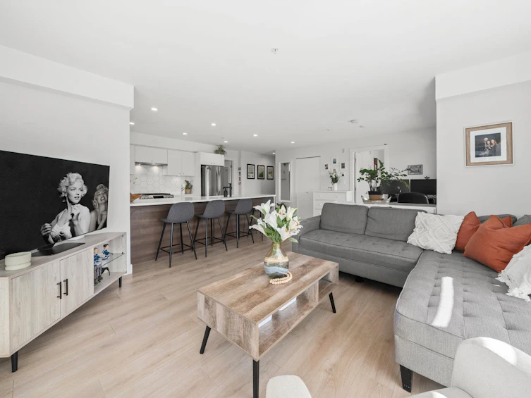 307-1519 Crown Street, North Vancouver, BC, V7J 1G6 - 6