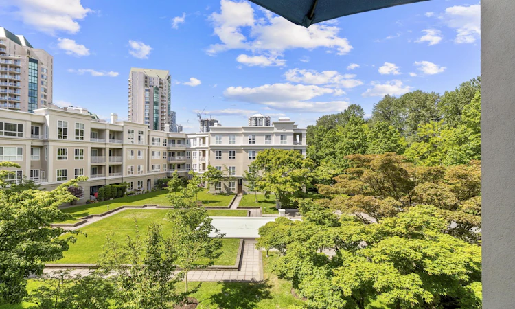 340-3098 Guildford Way