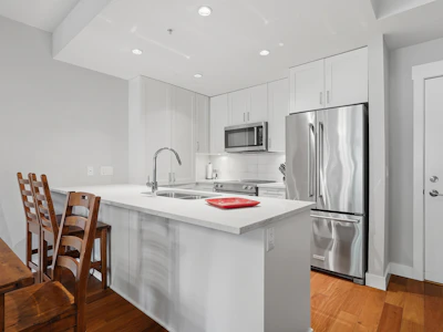 103-1166 54a Street - 5